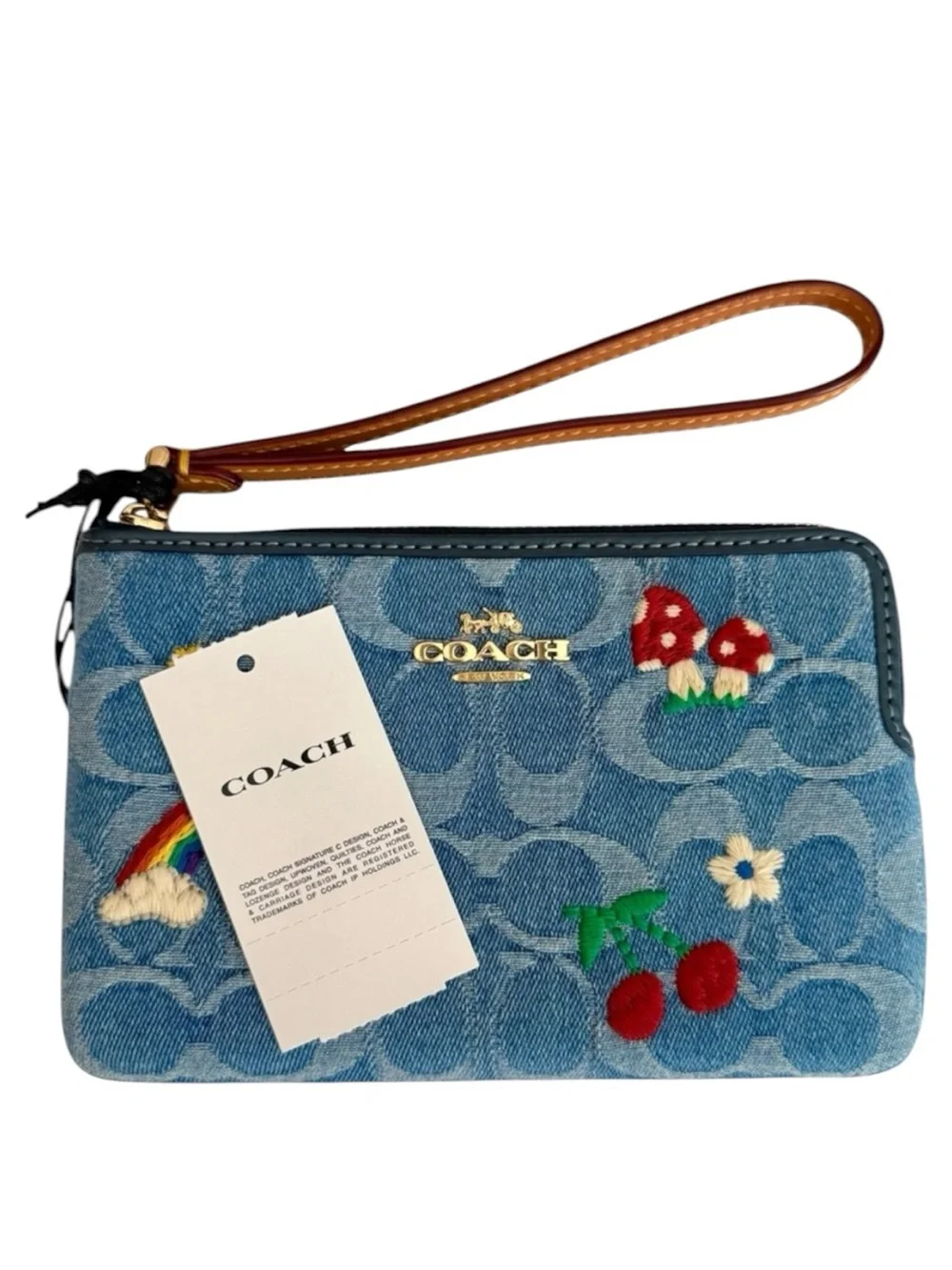 Coach corner zip